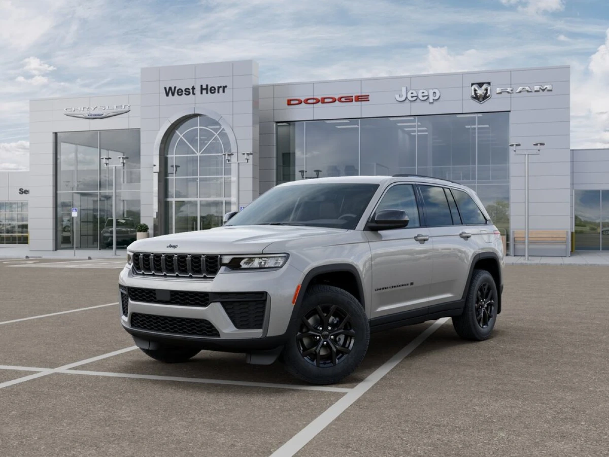 New 2026 Jeep Grand Cherokee Laredo Altitude