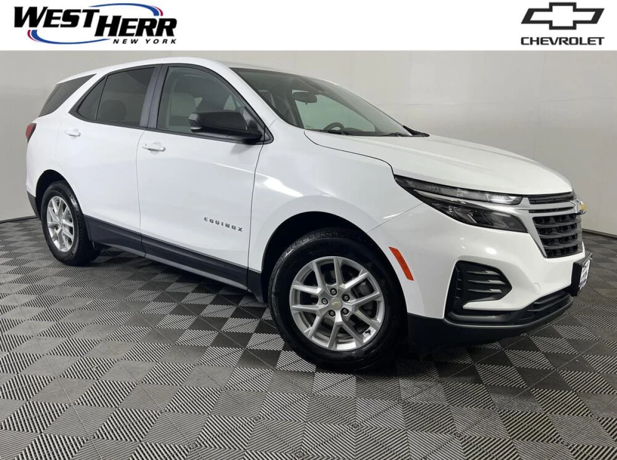 Pre-Owned 2022 Chevrolet Equinox LS