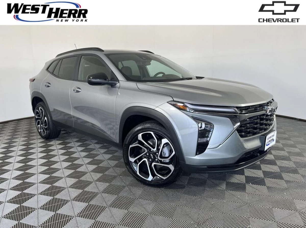 Pre-Owned 2025 Chevrolet Trax 2RS