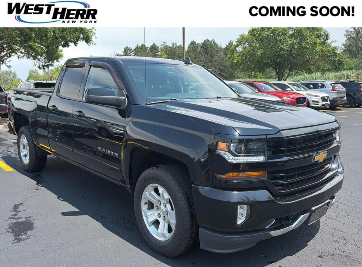 Pre-Owned 2018 Chevrolet Silverado 1500 LT