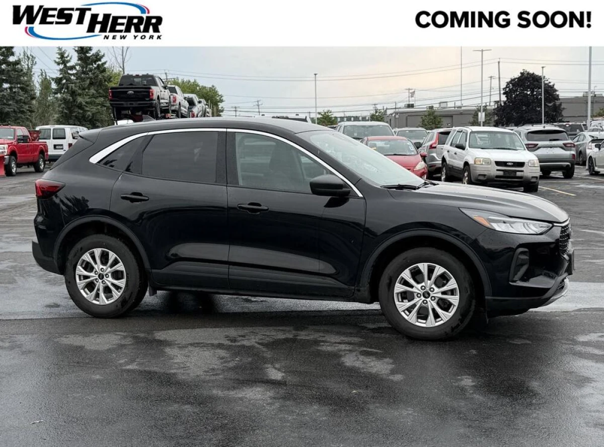 Pre-Owned 2023 Ford Escape Active