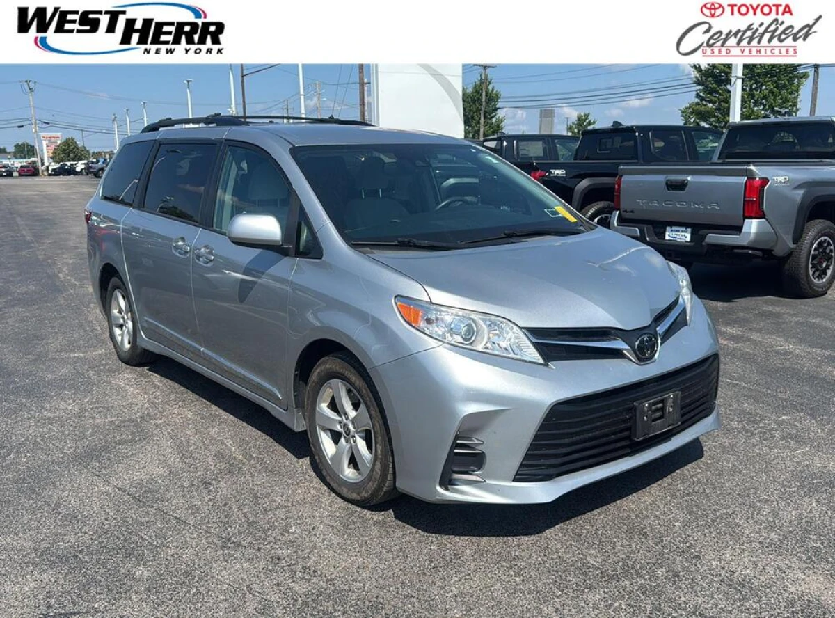 Certified Pre-Owned 2020 Toyota Sienna LE 8-Passenger